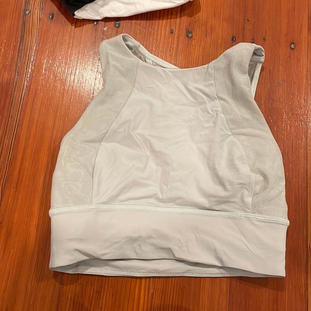 Lulu high rise sports bra